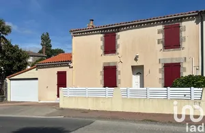 Townhouse at Saint-Denis-la-Chevasse (85170)