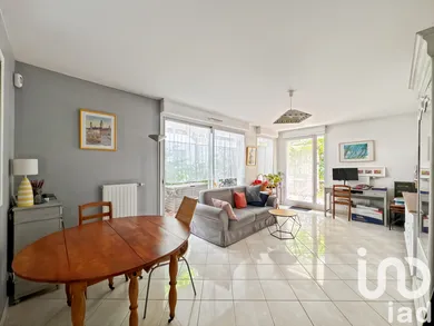 Apartment in Massy (91300)