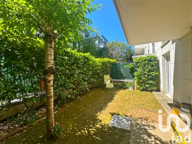 Apartment at Massy (91300)