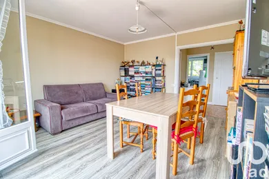 Apartment in Aubergenville (78410)