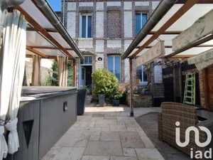 Townhouse at Saint-Aubin-lès-Elbeuf (76410)