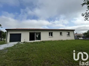 Maison traditionnelle à Lisle-sur-Tarn (81310)