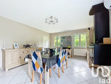 Detached house in Saint-Amand-les-Eaux (59230)