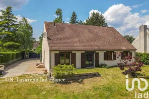 House at Vitry-aux-Loges (45530)
