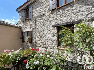 Maison de village à Gorbio (06500)