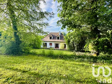 Traditional house at Saint-Germain-de-la-Grange (78640)