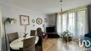 Apartment at Bry-sur-Marne (94360)