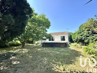 House in Mus (30121)