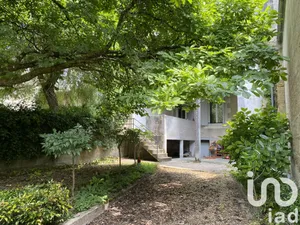 Building at Coutras (33230)