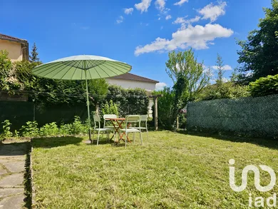 Townhouse in Rambouillet (78120)