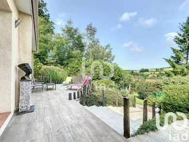 Traditional house at Saint-Michel-sous-Bois (62650)