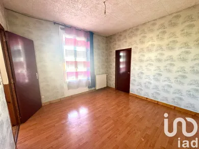 Traditional house in Paron (89100)