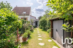 House at Rueil-Malmaison (92500)