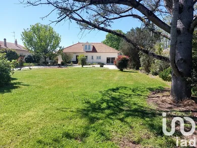 House at Coutras (33230)