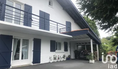 Maison à Saint-Pierre-d'Irube (64990)