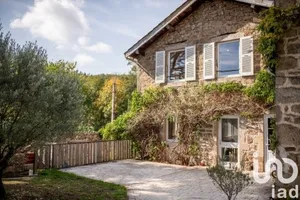 House at Véranne (42520)