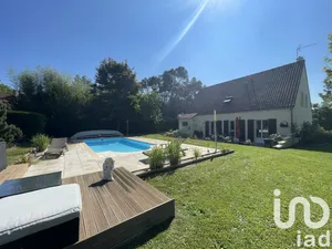 House at Houdan (78550)