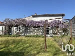 Maison de village à Courcoury (17100)