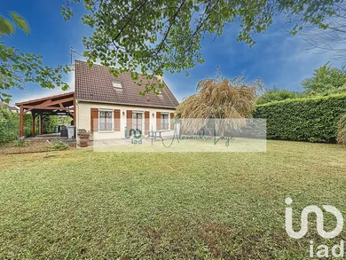 House at La Ferté-Alais (91590)