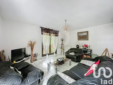 Apartment at Lormont (33310)