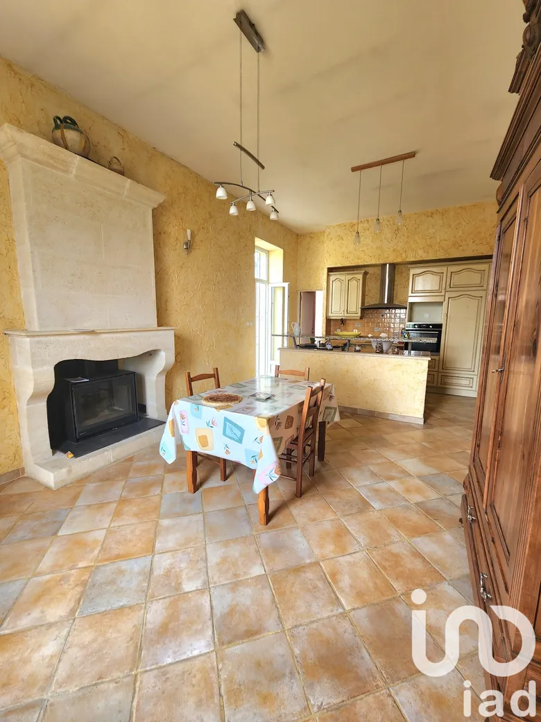 Maison 6 pièces 200 m² · à Saint-Androny · 200 m² · 256 000 €