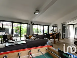 Maison d'architecte à Sainte-Geneviève-des-Bois (91700)