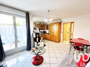 Apartment at Lieusaint (77127)