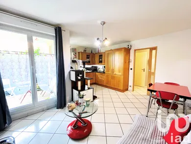 Apartment at Lieusaint (77127)