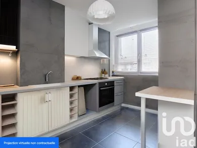 Apartment at Saint-Cyr-l'École (78210)