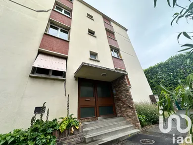 Apartment at Bondy (93140)