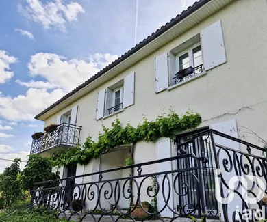 Demeure à Manot (16500)