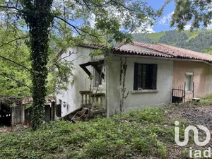 House at PORTES (30530)