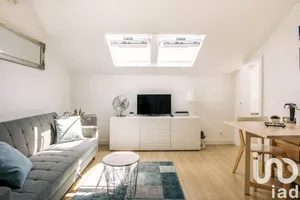 Apartment at Saint-Cloud (92210)