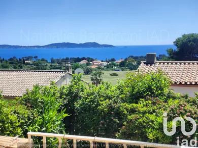 Maison à Carqueiranne (83320)