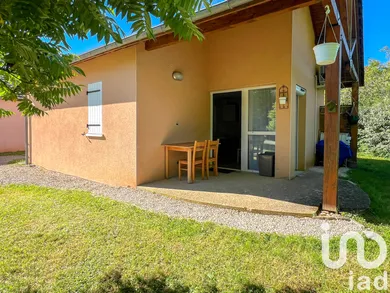 Appartement à SAINT GENIEZ D'OLT (12130)