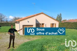 House at Sainte-Foy-Saint-Sulpice (42110)