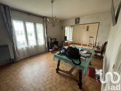 Maison traditionnelle à Saint-Benoît-du-Sault (36170)
