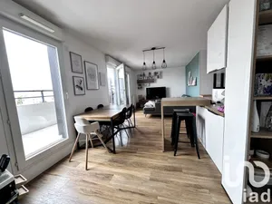 Apartment at Bezons (95870)