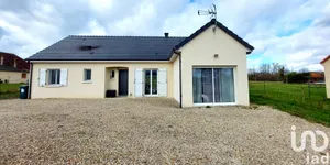 Traditional house at Jeu-les-Bois (36120)