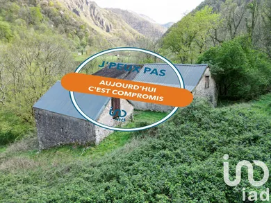 Grange à Sarrance (64490)