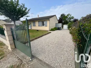House at Vitry-aux-Loges (45530)