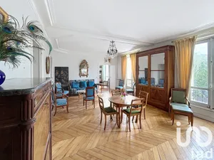 Appartement à Saint-Cloud (92210)