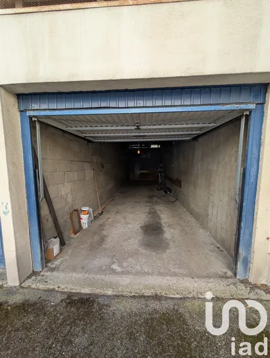 Garage in Créteil (94000)
