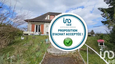 Traditional house at Saint-Étienne-de-Maurs (15600)