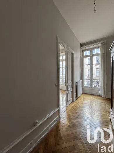 Apartment in Saint-Étienne (42000)