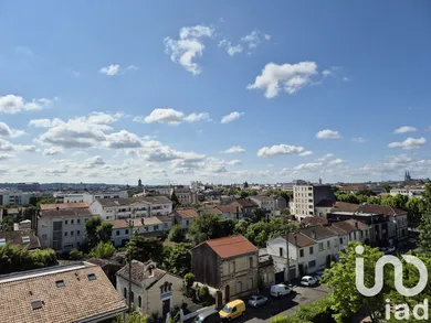 Appartement à Bordeaux (33300)