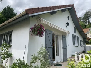 Maison traditionnelle à Vaux-sur-Seine (78740)
