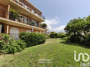 Appartement à Carqueiranne (83320)