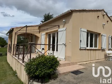 Maison traditionnelle à La Roque-Esclapon (83840)