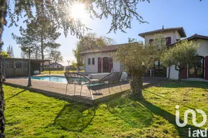 House at Fargues (40500)